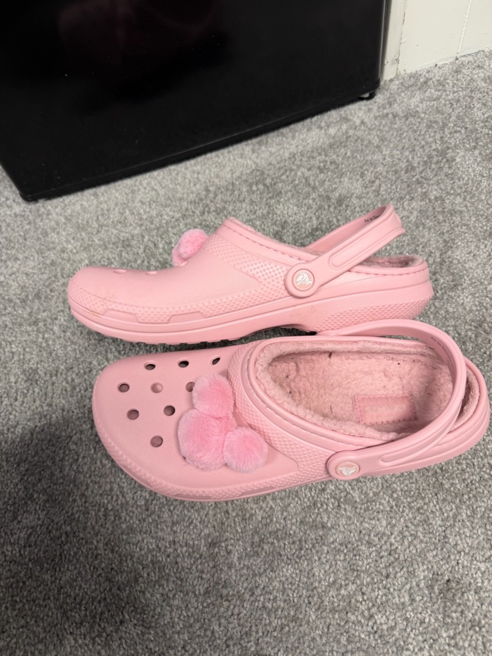 Pink Fleece-Lined Clog Shoes with Pom-Pom Accent